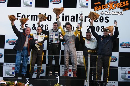 Podium vader en zoon Duits in WEK